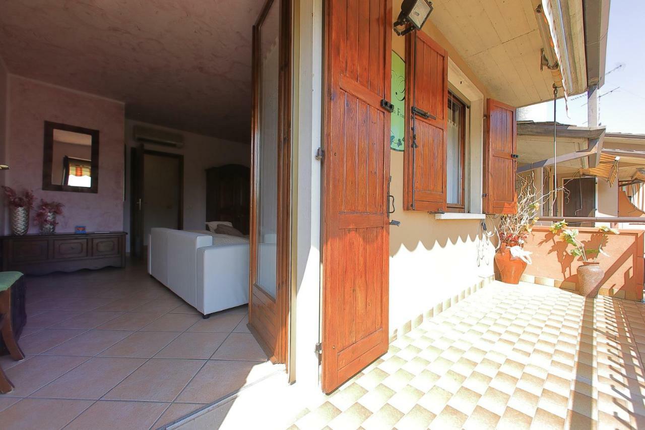 Residenza Franca Villa Valeggio sul Mincio Exterior foto